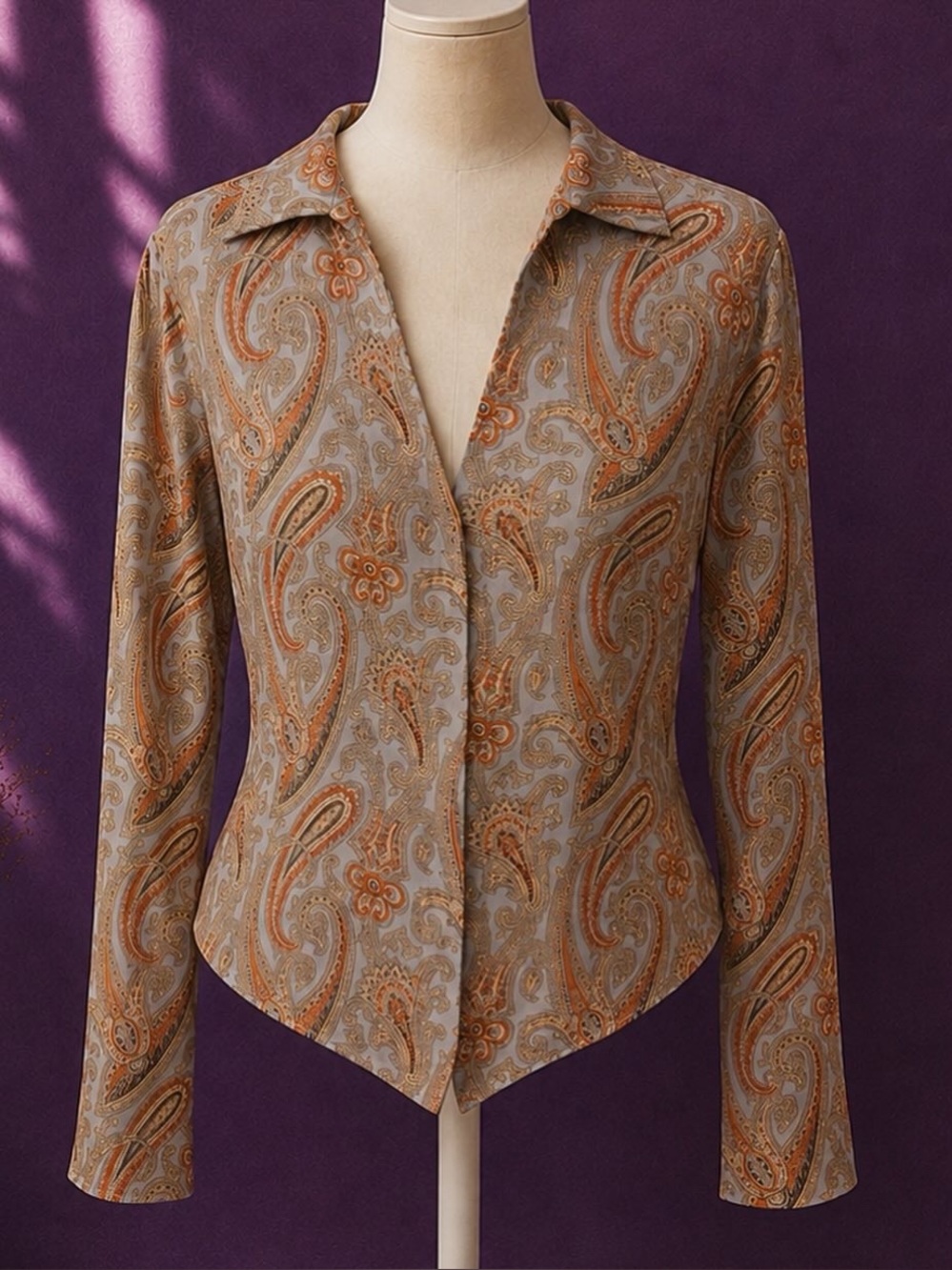 92% Silk paisley fitted long sleeve top